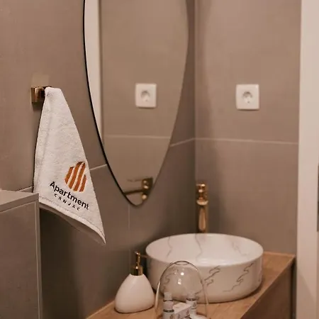 דירה Luxury Jacuzzi מוסטר