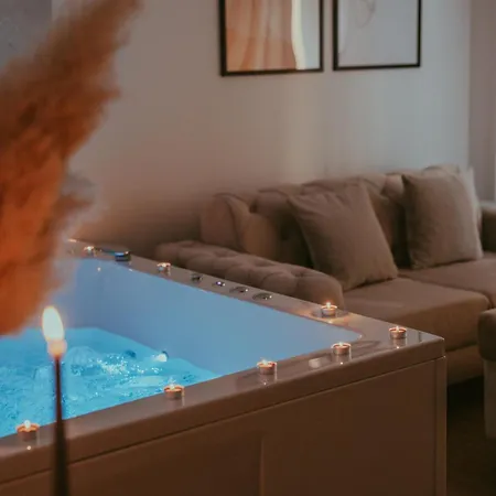 Luxury Jacuzzi דירה