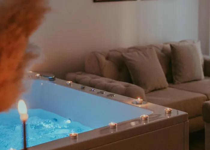 Luxury Jacuzzi Apartman